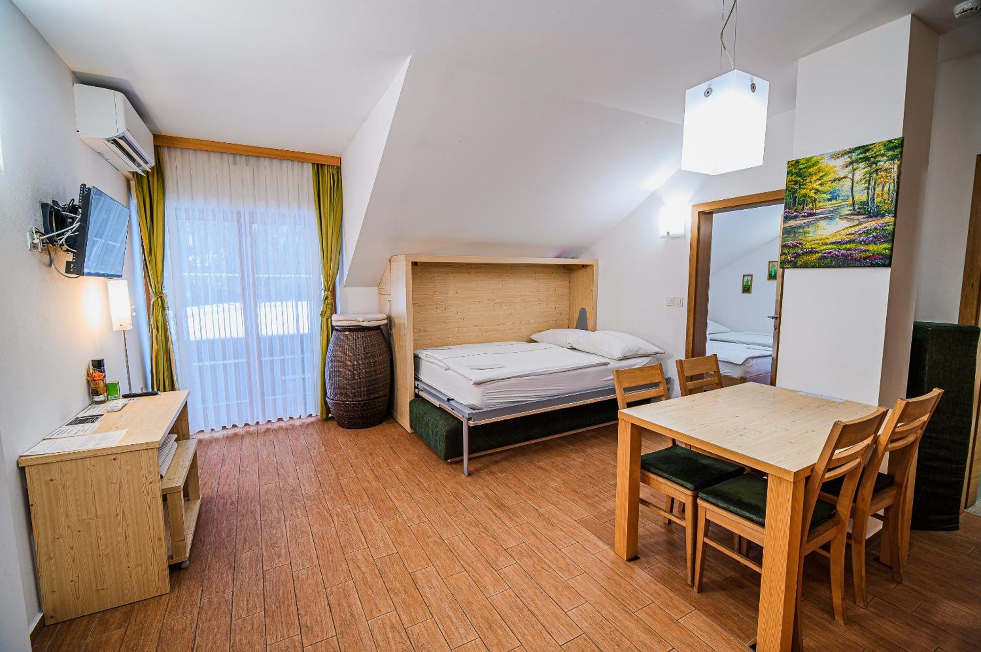 Apartments Maleric With Indoor Pool And Wellness Dragatuš Exteriér fotografie
