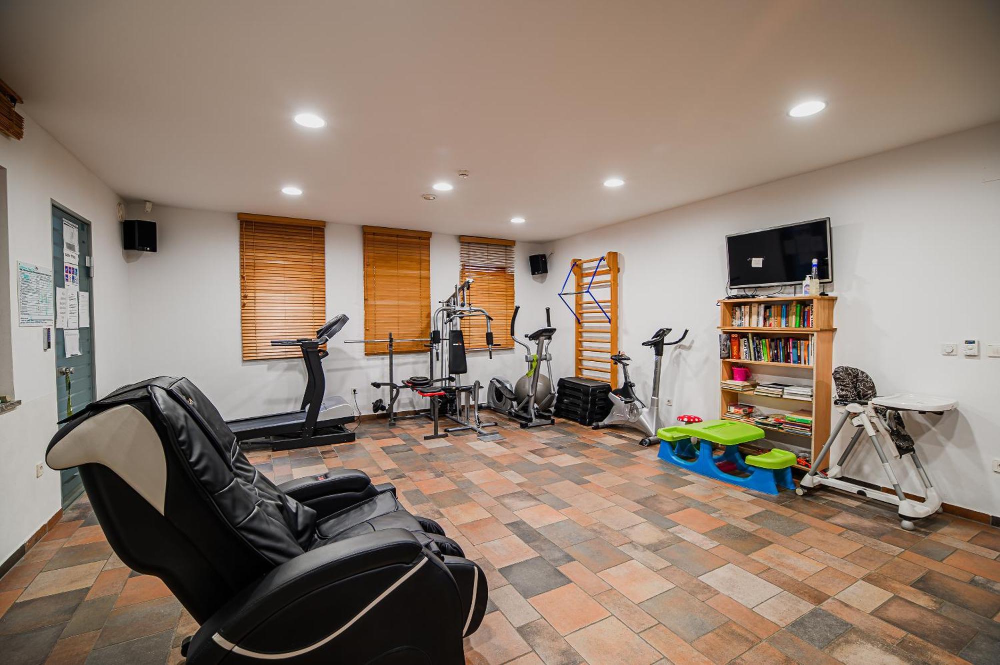 Apartments Maleric With Indoor Pool And Wellness Dragatuš Exteriér fotografie